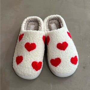 MIA Cozy White Slippers with Red Hearts NEW